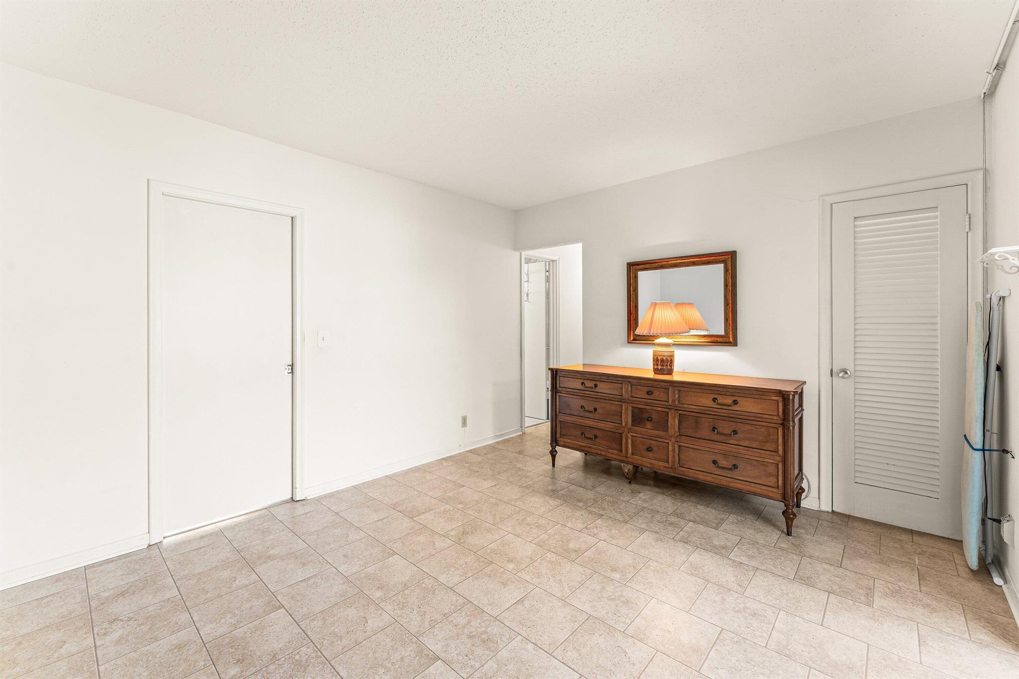 SALISBURY CONDOS - Residential