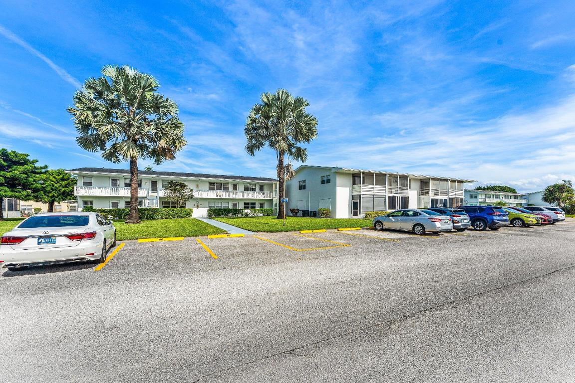 SALISBURY CONDOS - Residential