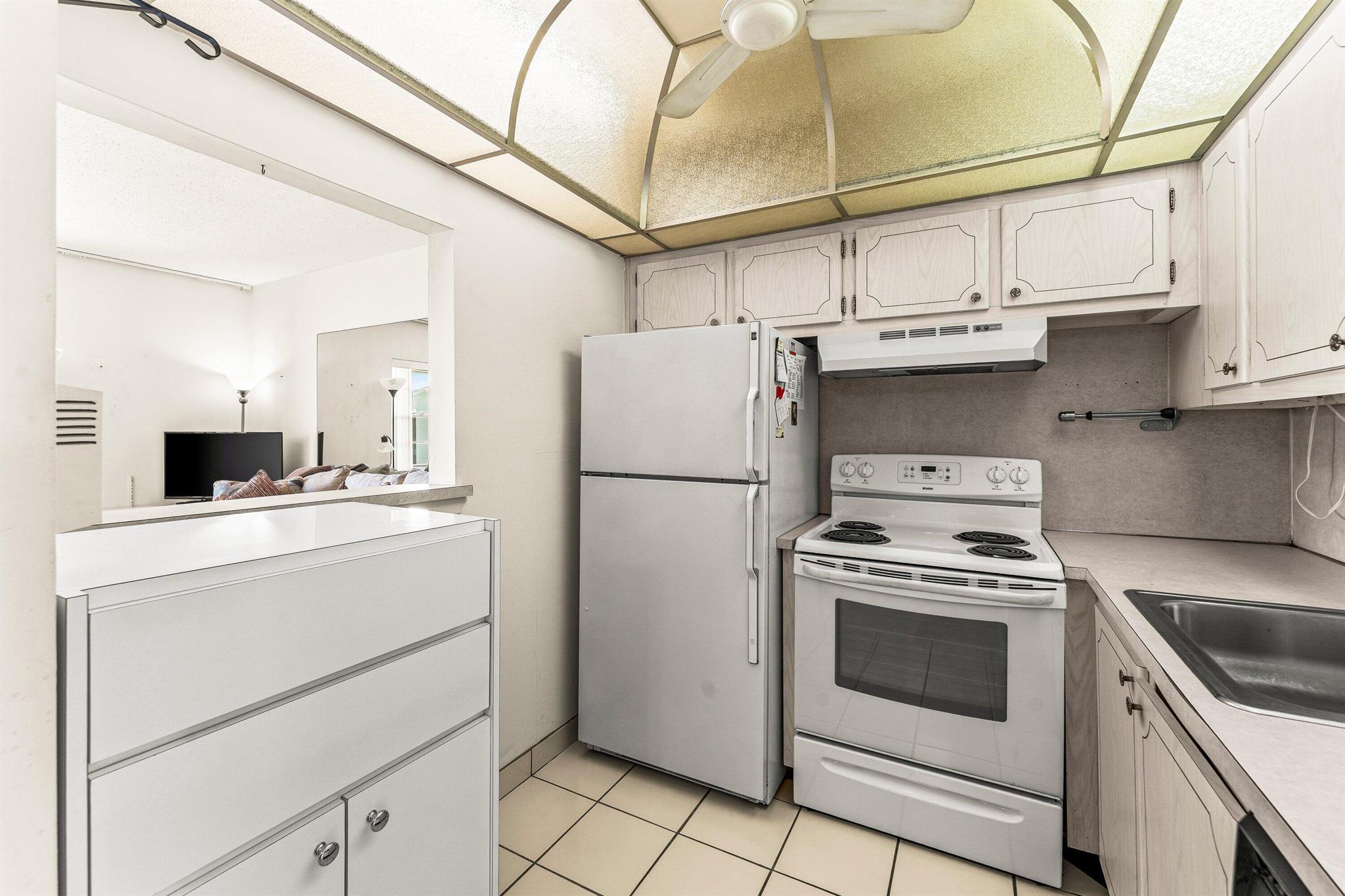 SALISBURY CONDOS - Residential