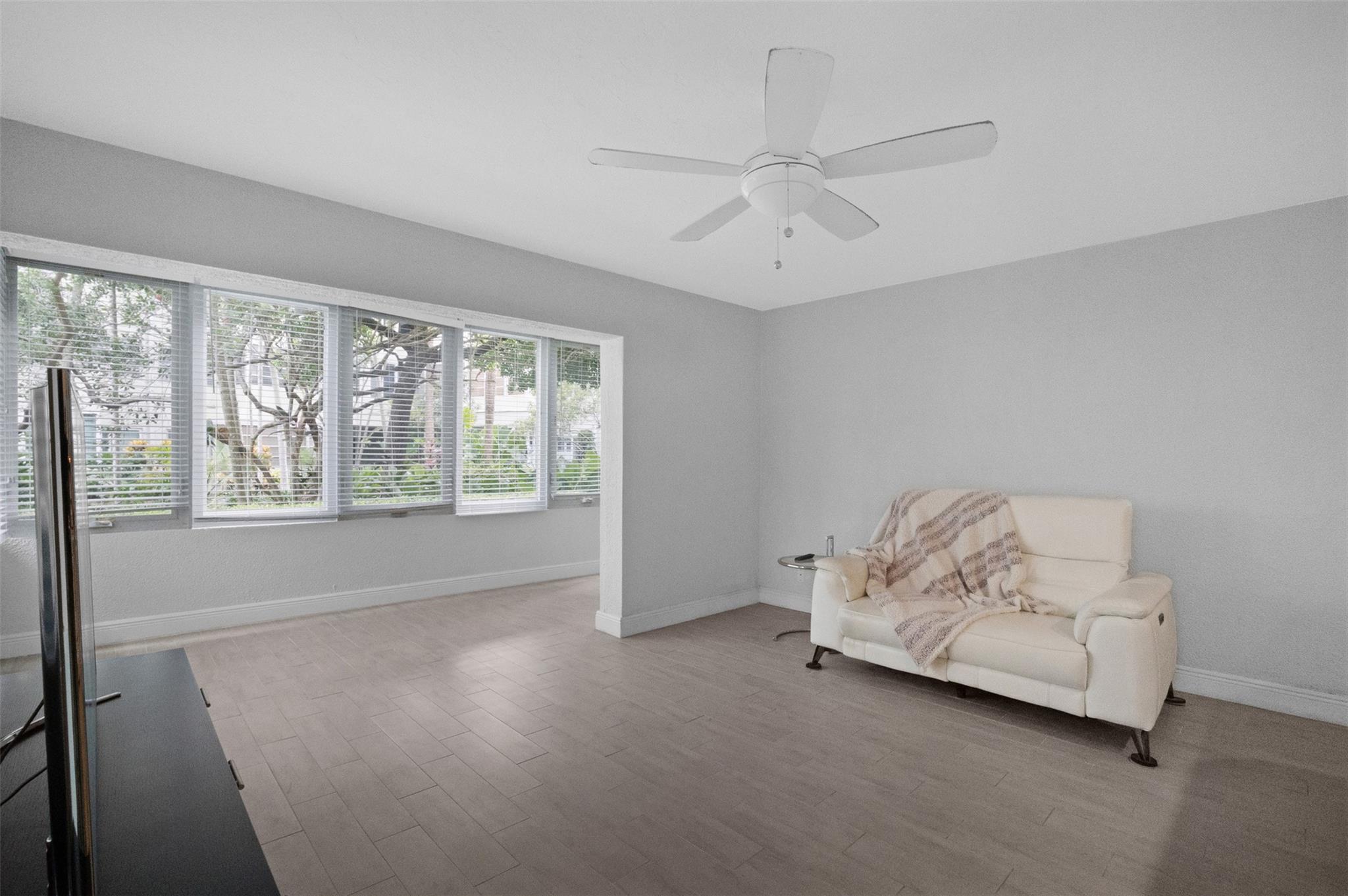 1000 SE 4th St 127
