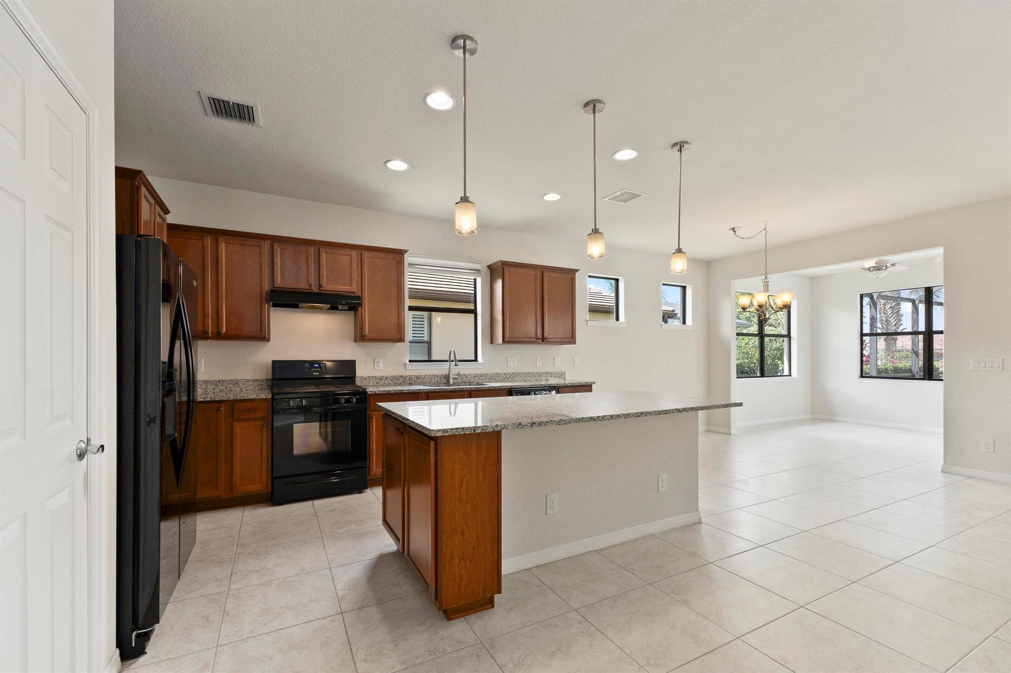 Port St Lucie, Florida 34984, United States, 3 Bedrooms Bedrooms, ,2 BathroomsBathrooms,Residential,Active,209628