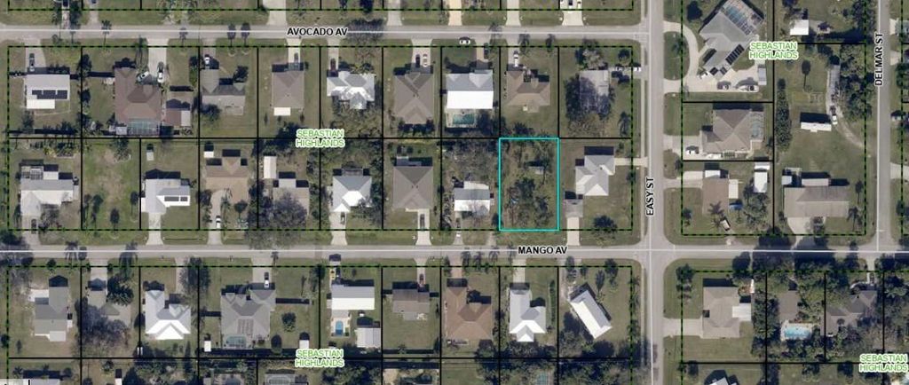 Photo of 412 Mango Avenue, Sebastian, FL 32958 (MLS # F10554942)