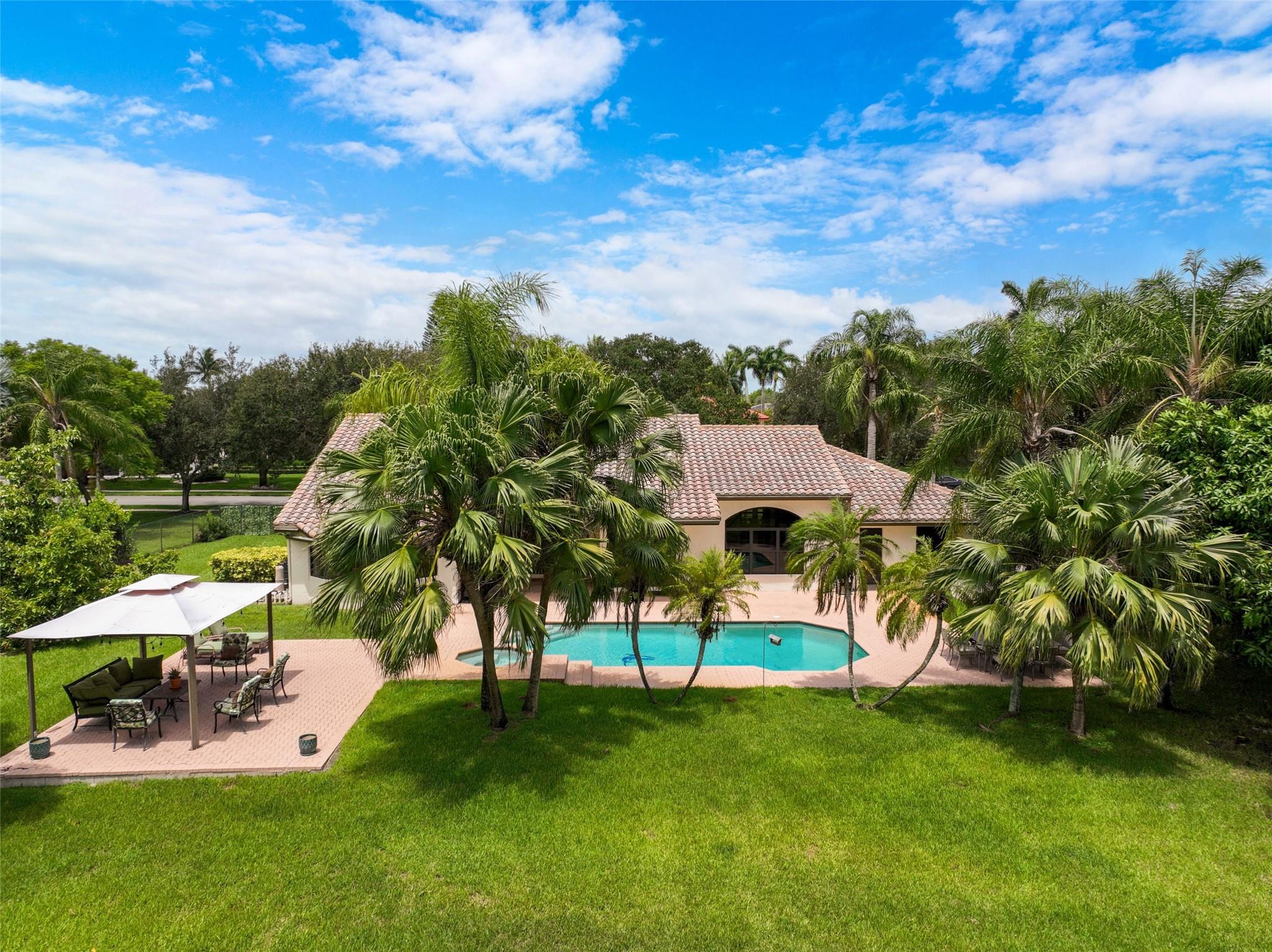 MYSTIQUE - Residential