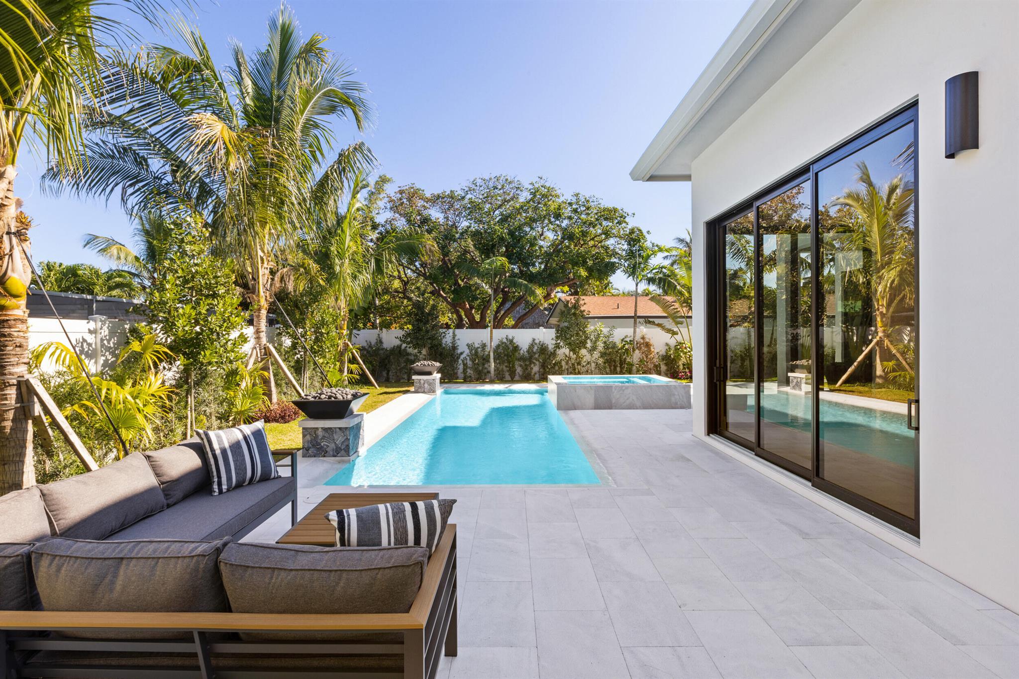 PALM BEACH SHORES - Residential