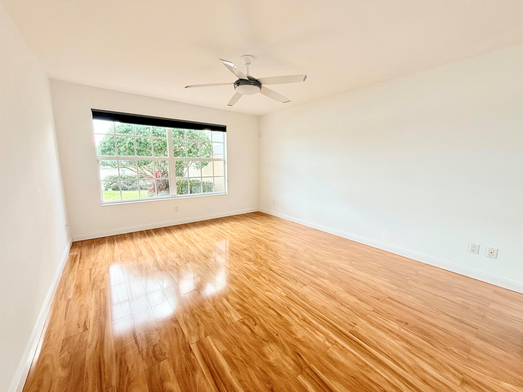 VILLAGEWALK OF WELLINGTON - Residential Lease