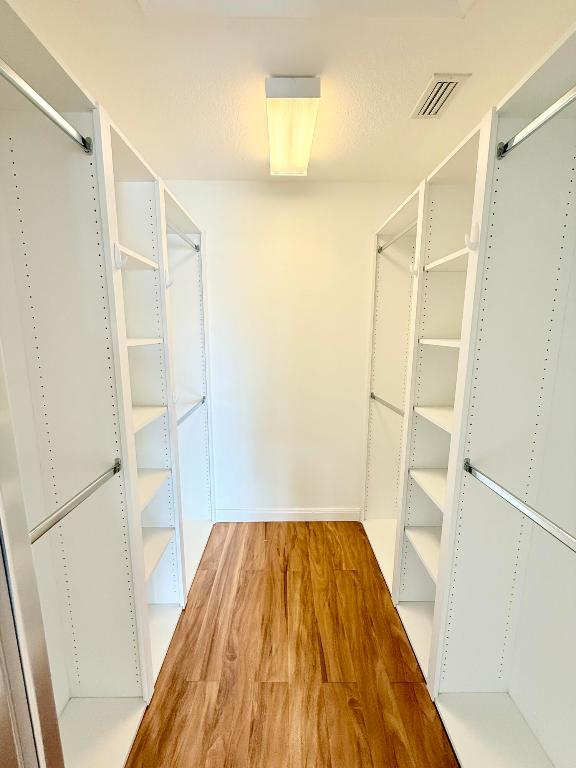 VILLAGEWALK OF WELLINGTON 3A - Residential Lease