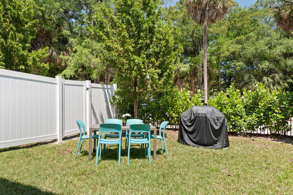 Photo of 712 DEL VISTA RD #712, Pompano Beach, FL 33069 (MLS # B26065642)