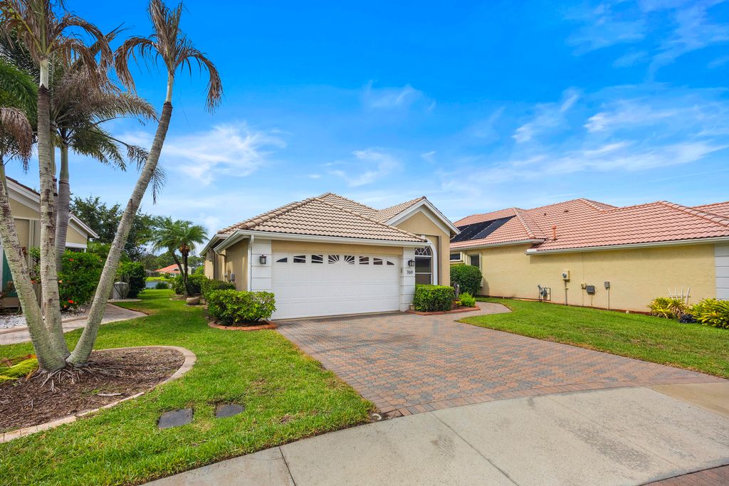 Photo of 769 SW Aruba Bay, Port Saint Lucie, FL 34986 (MLS # B26030444)