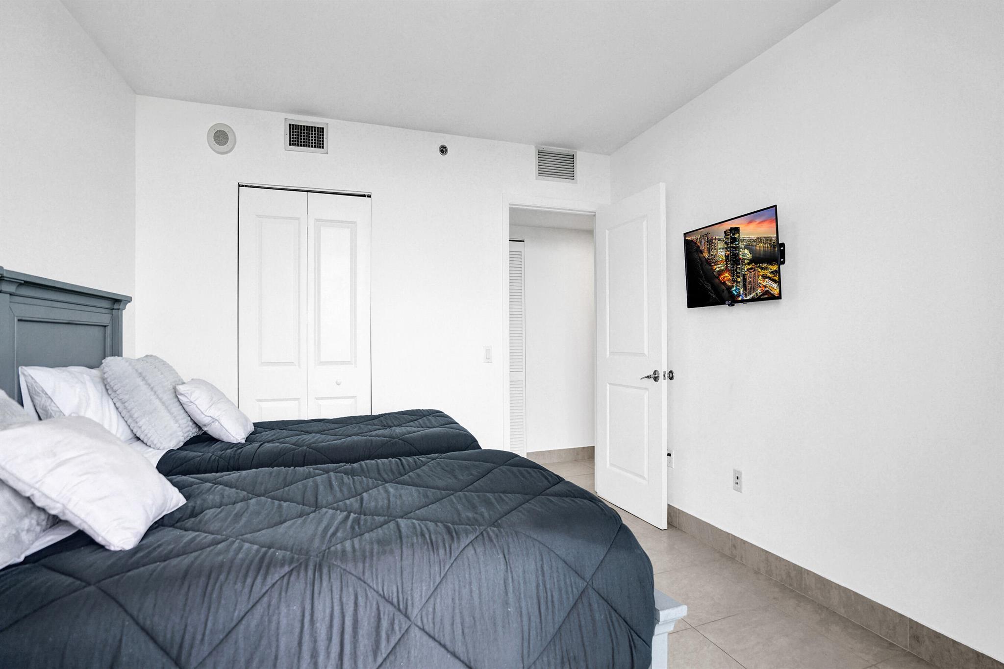 TAO SAWGRASS CONDOMINIUM - Residential