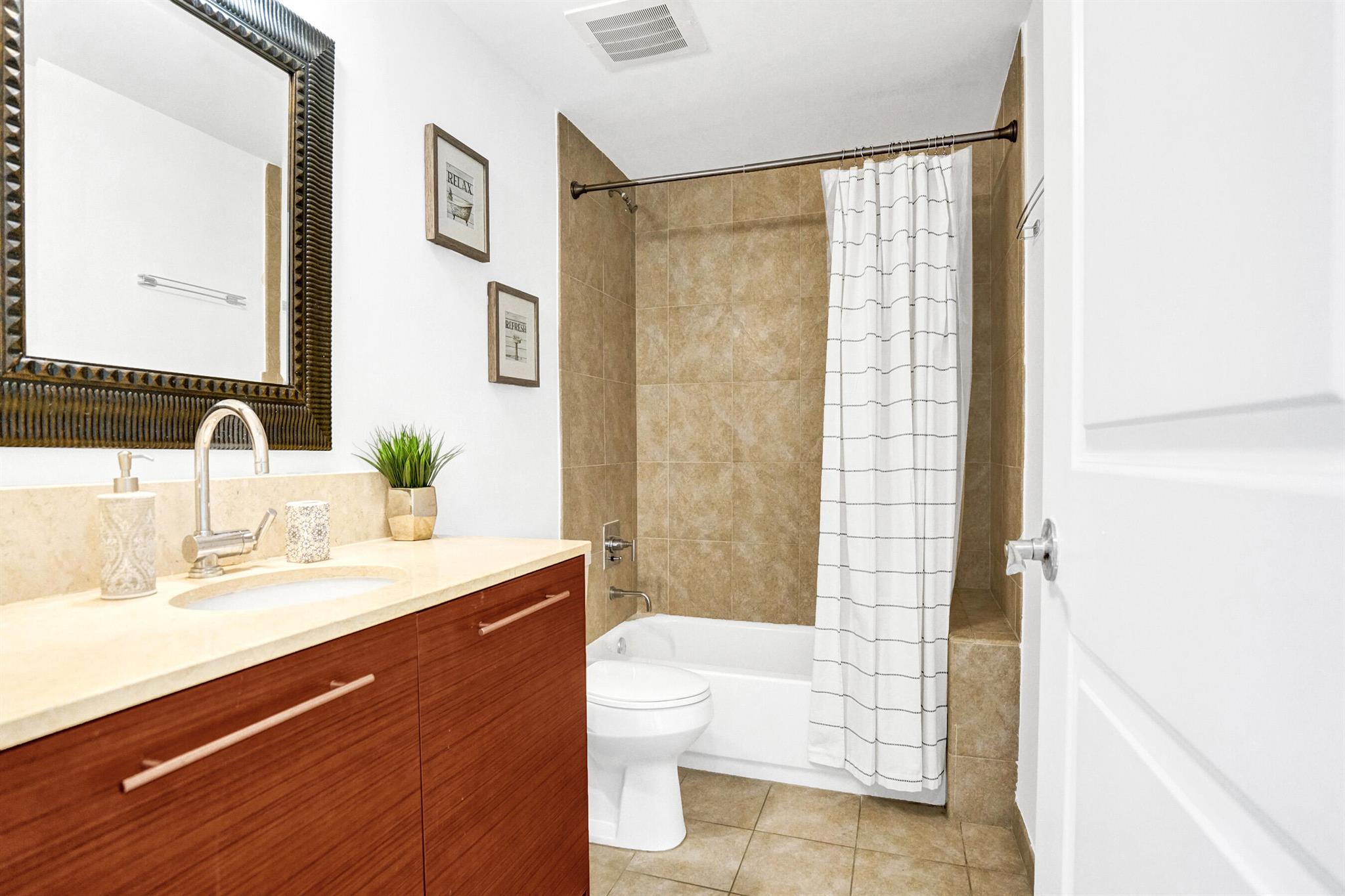 TAO SAWGRASS CONDOMINIUM - Residential