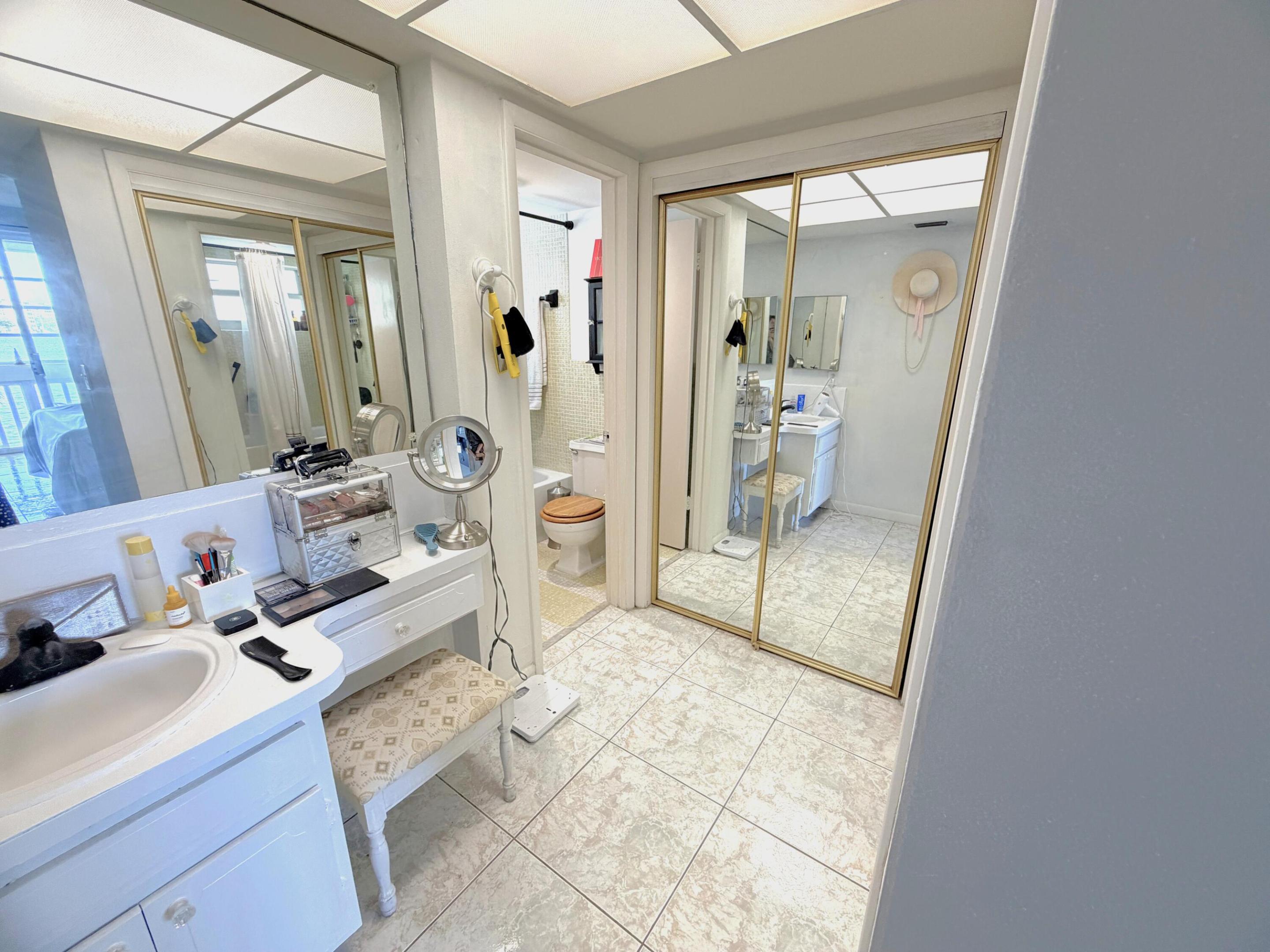 SIXTH MOORINGS CONDO - Residential