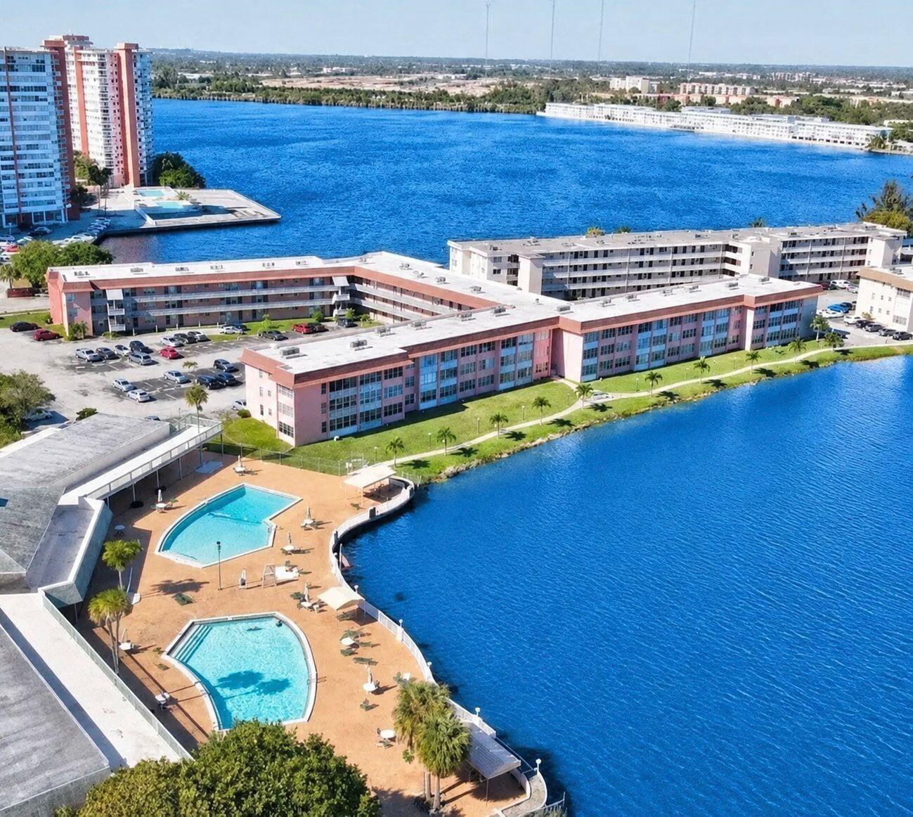 SIXTH MOORINGS CONDO - Residential