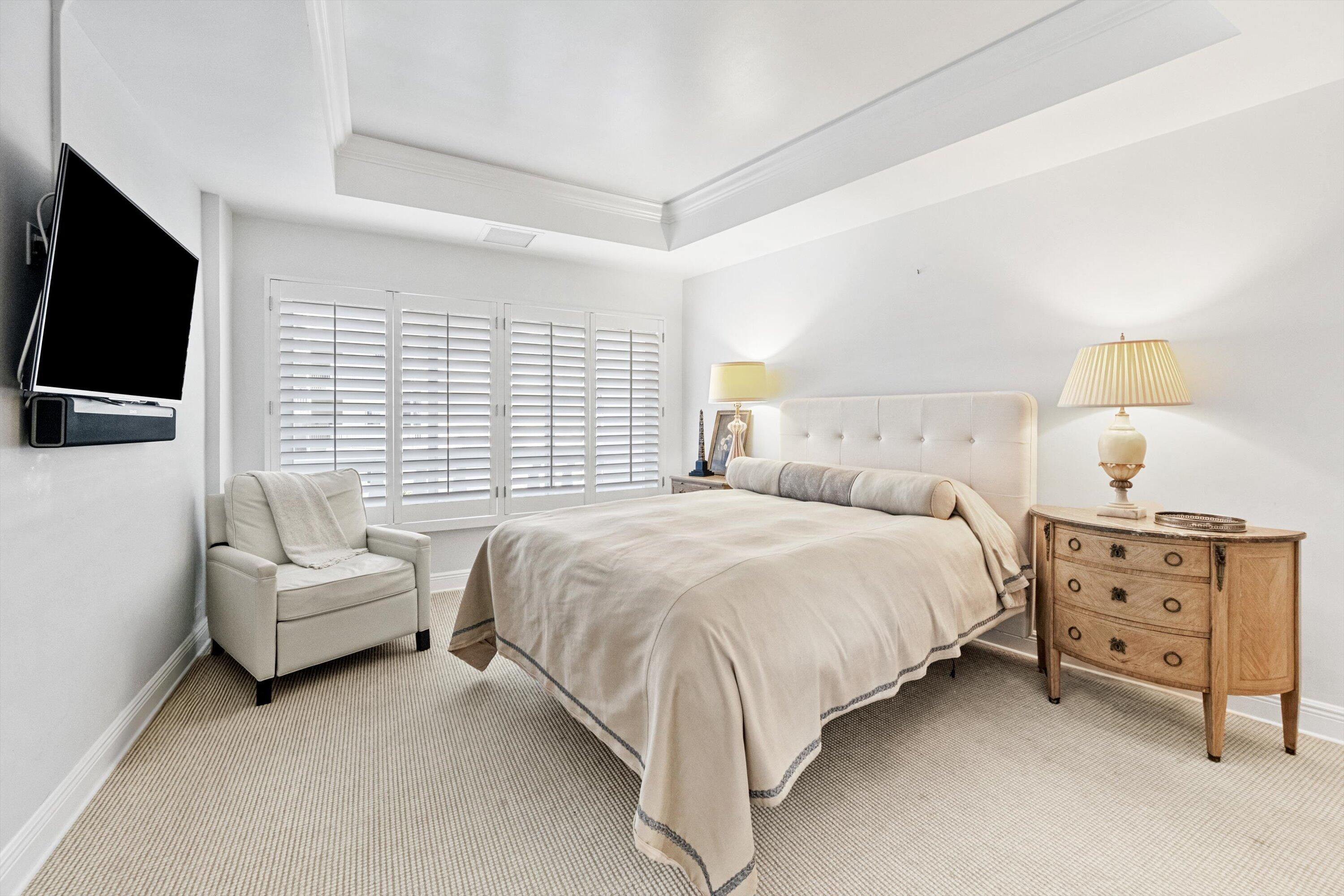 THREE HUNDRED OCEAN BLVD - Residential