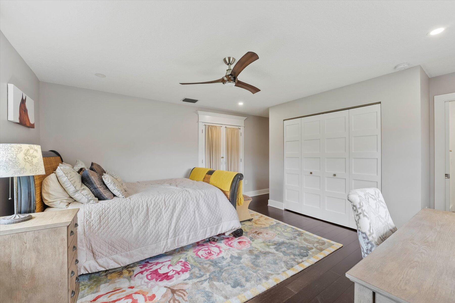 WELLINGTON AERO CLUB OF T - Residential