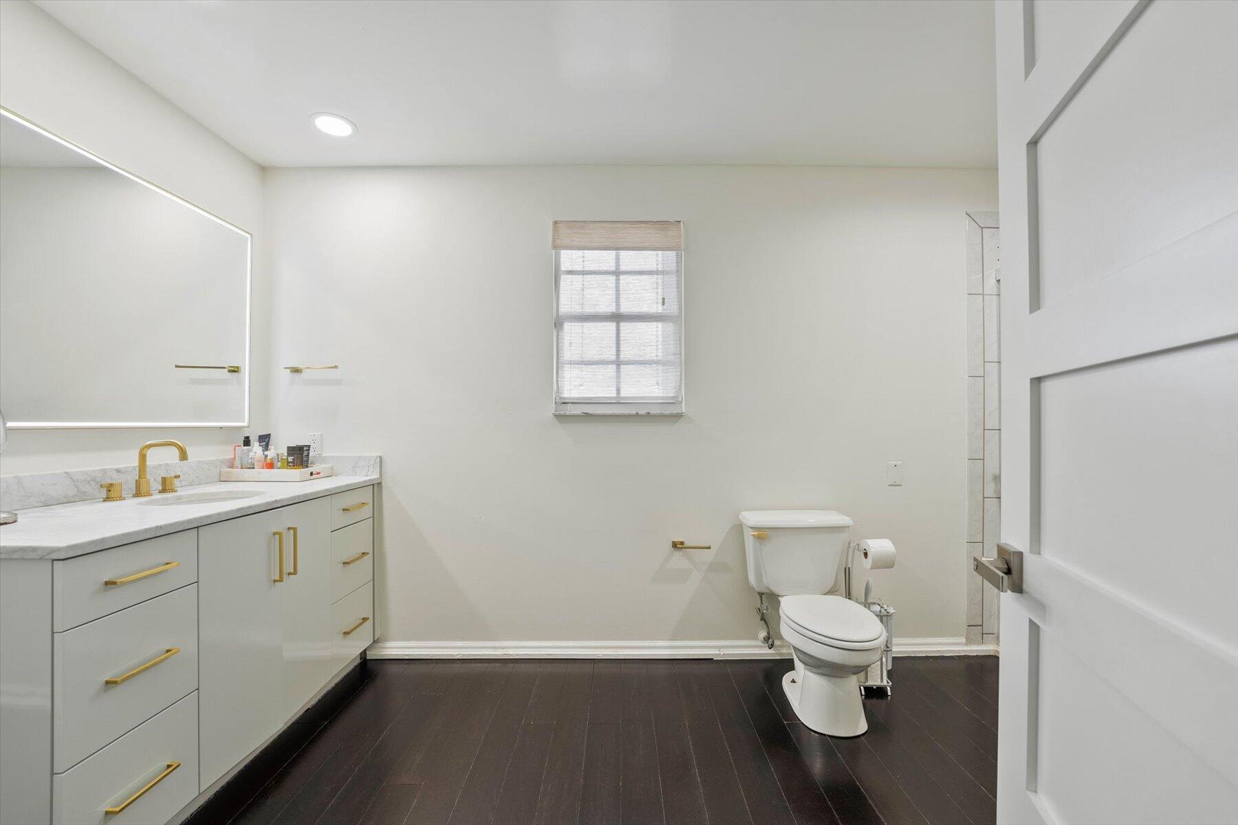 WELLINGTON AERO CLUB OF T - Residential