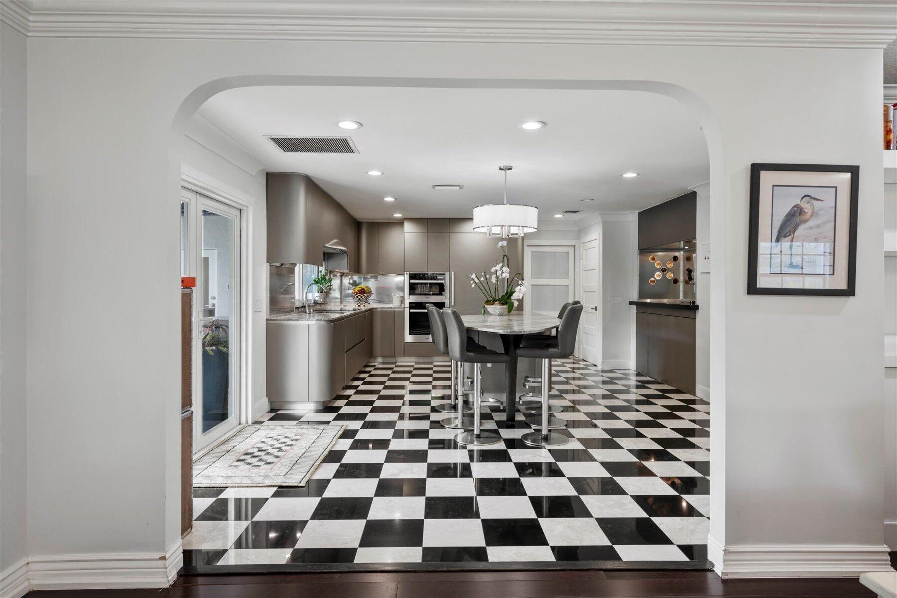 WELLINGTON AERO CLUB OF T - Residential