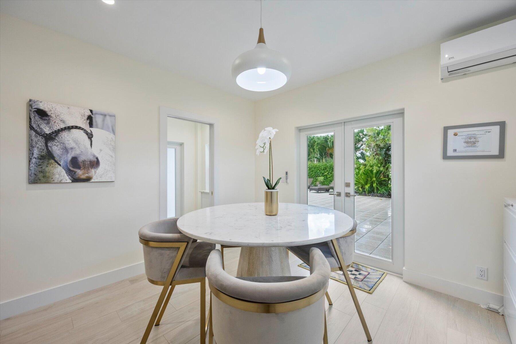 WELLINGTON AERO CLUB OF T - Residential