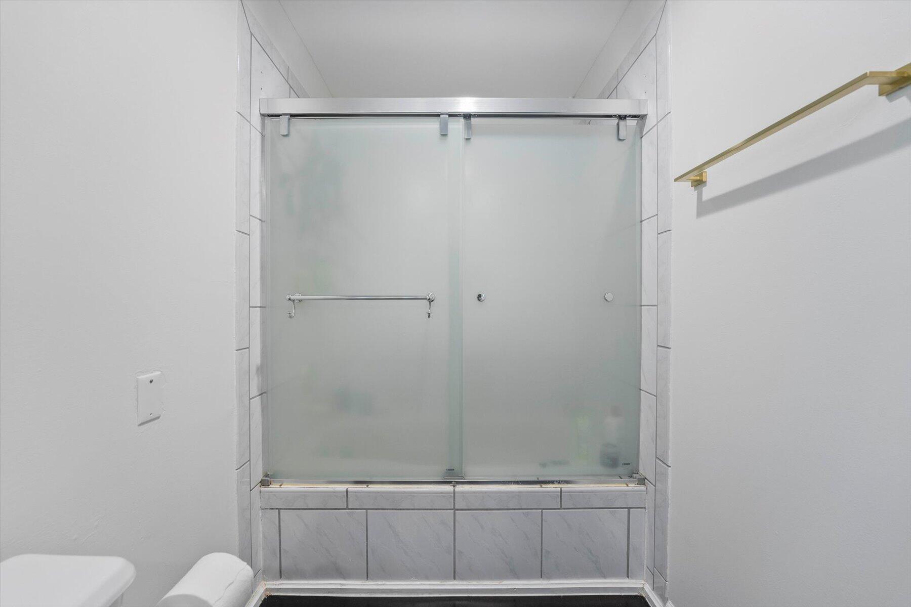 WELLINGTON AERO CLUB OF T - Residential