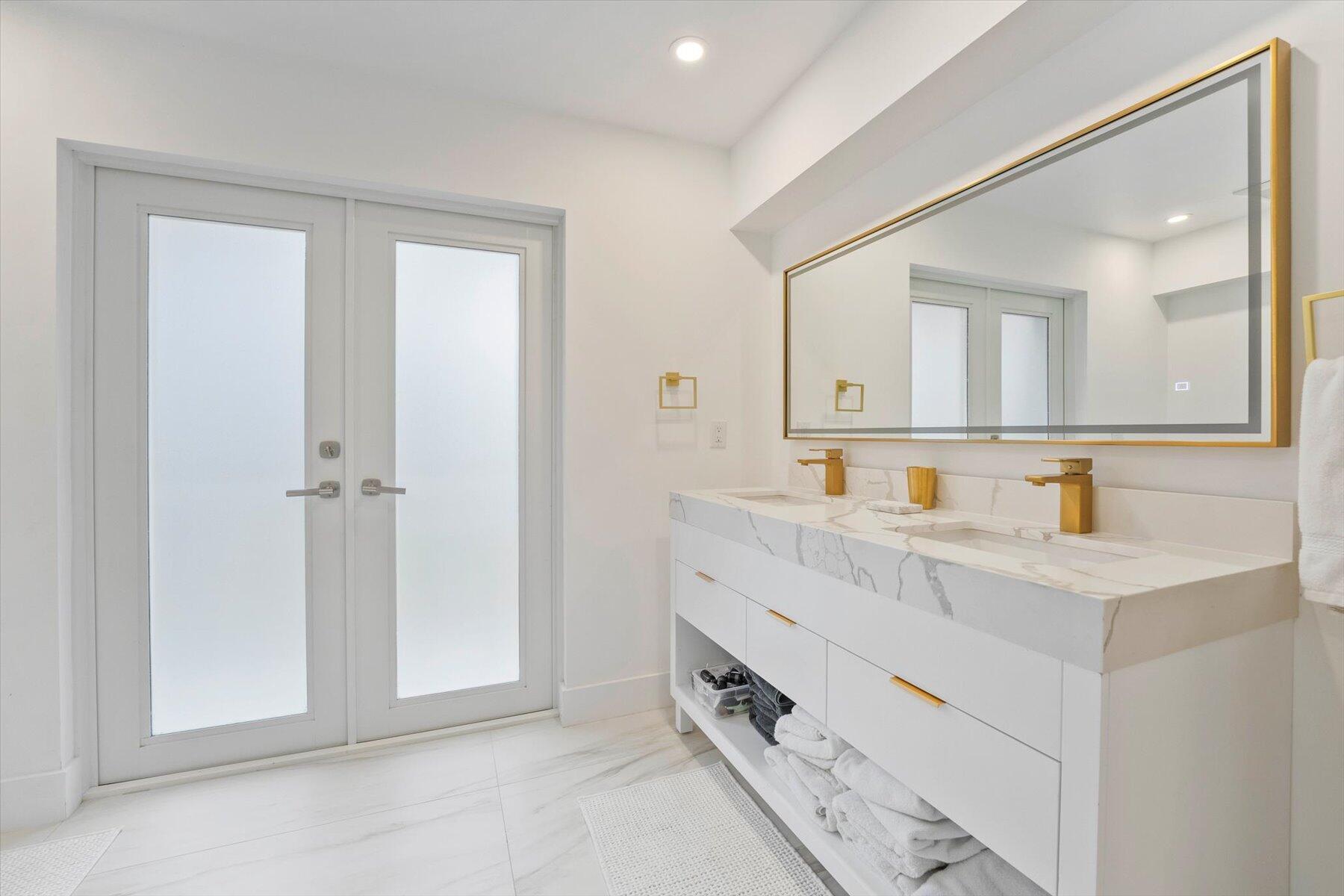 WELLINGTON AERO CLUB OF T - Residential