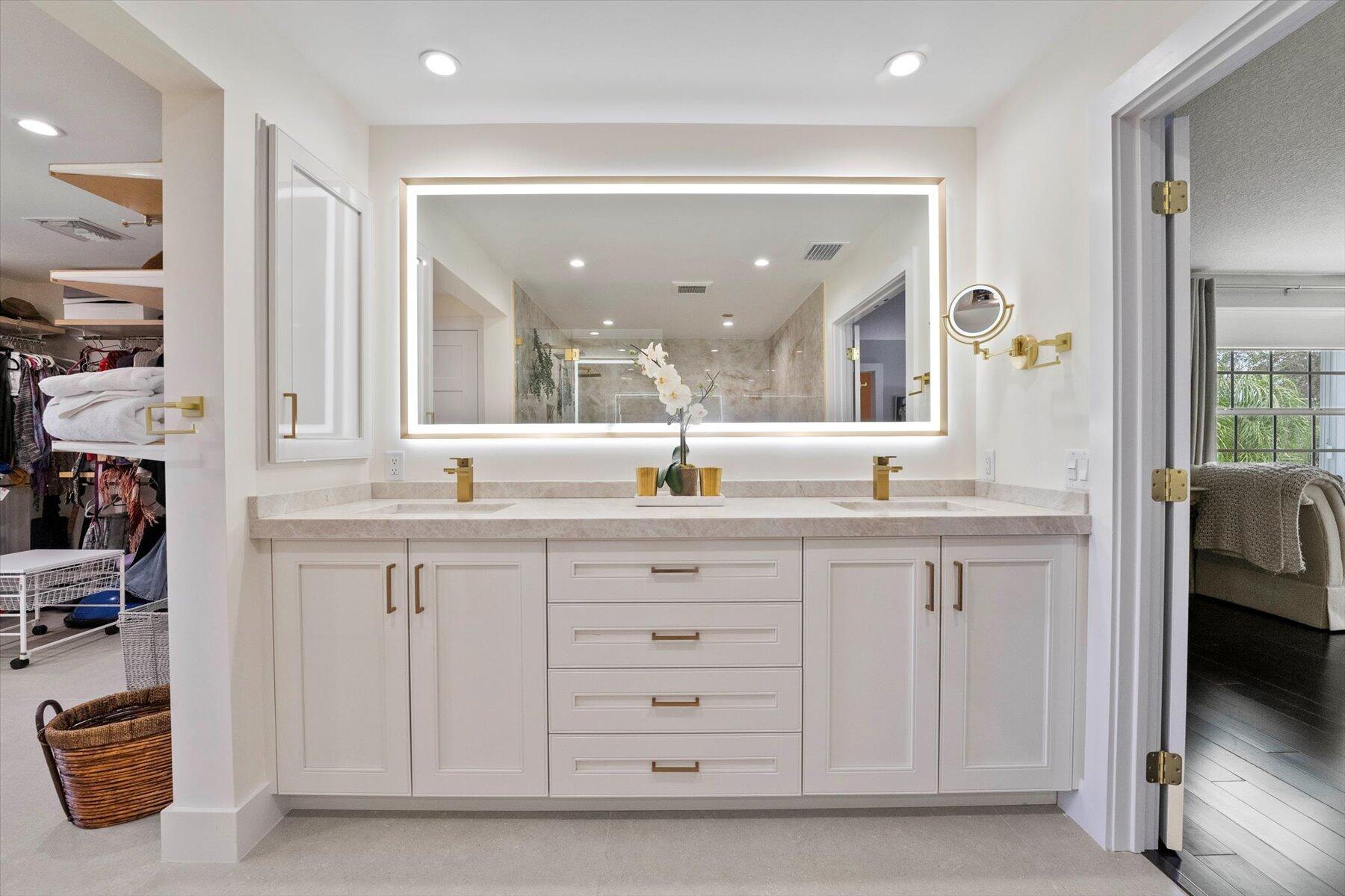 WELLINGTON AERO CLUB OF T - Residential