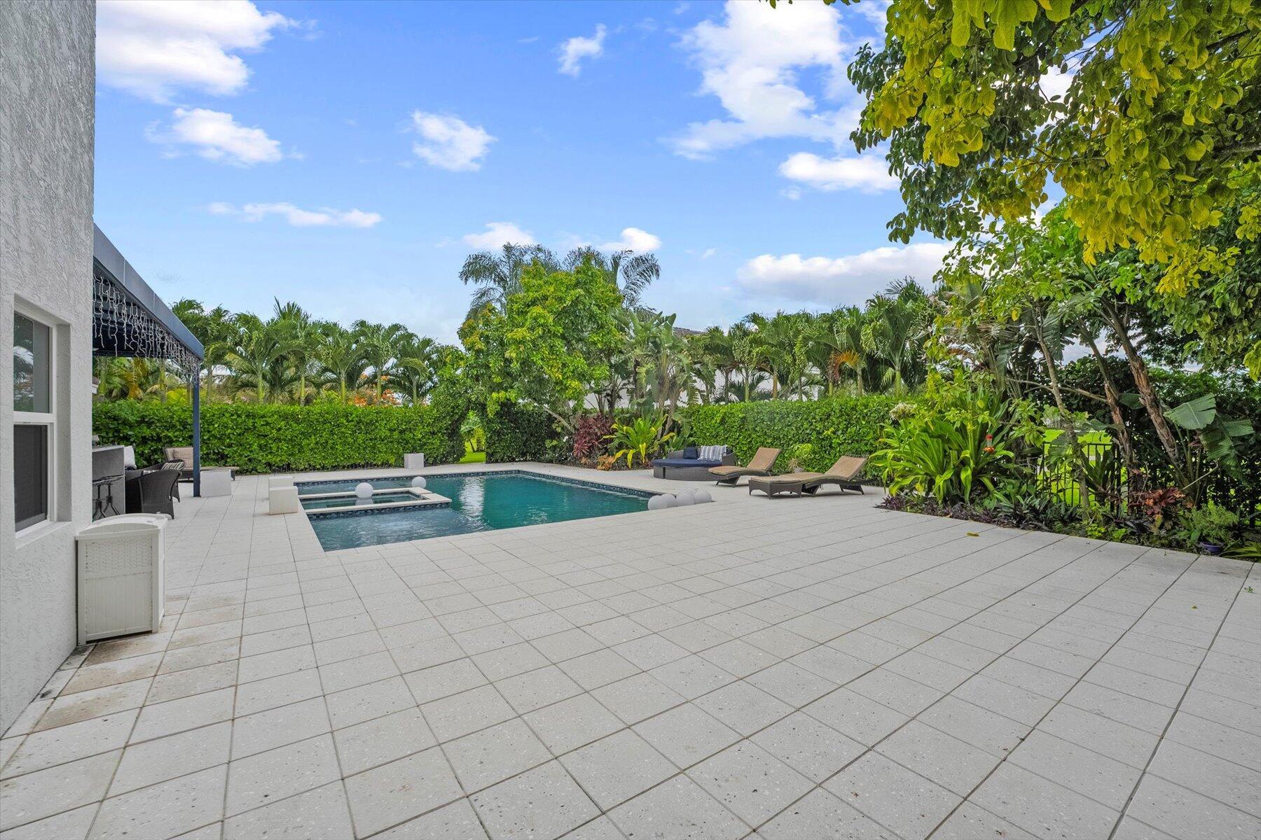 WELLINGTON AERO CLUB OF T - Residential