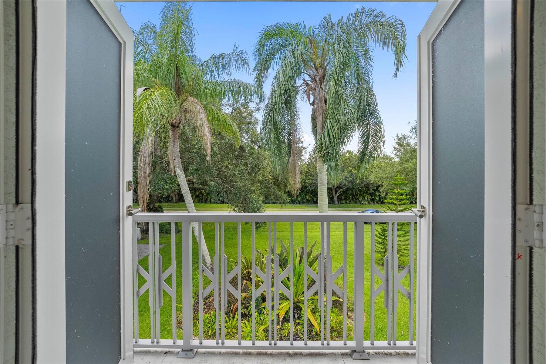 WELLINGTON AERO CLUB OF T - Residential