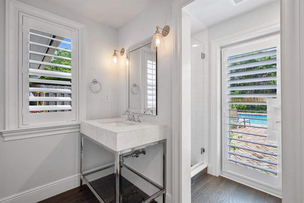 LAKE SHORE ESTATES - Residential