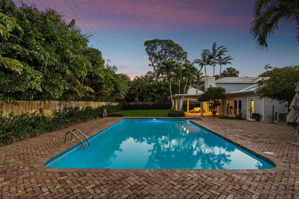 LAKE SHORE ESTATES - Residential