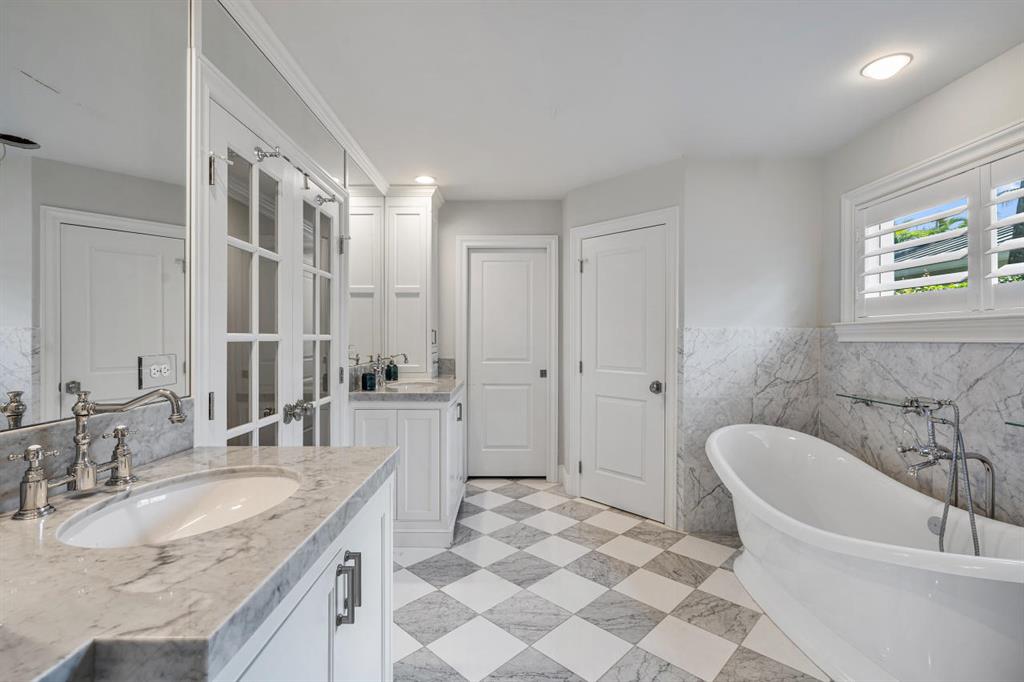 LAKE SHORE ESTATES - Residential