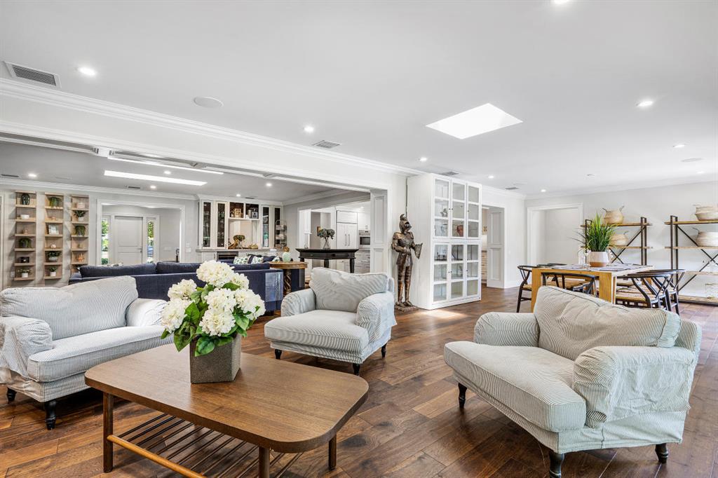 LAKE SHORE ESTATES - Residential