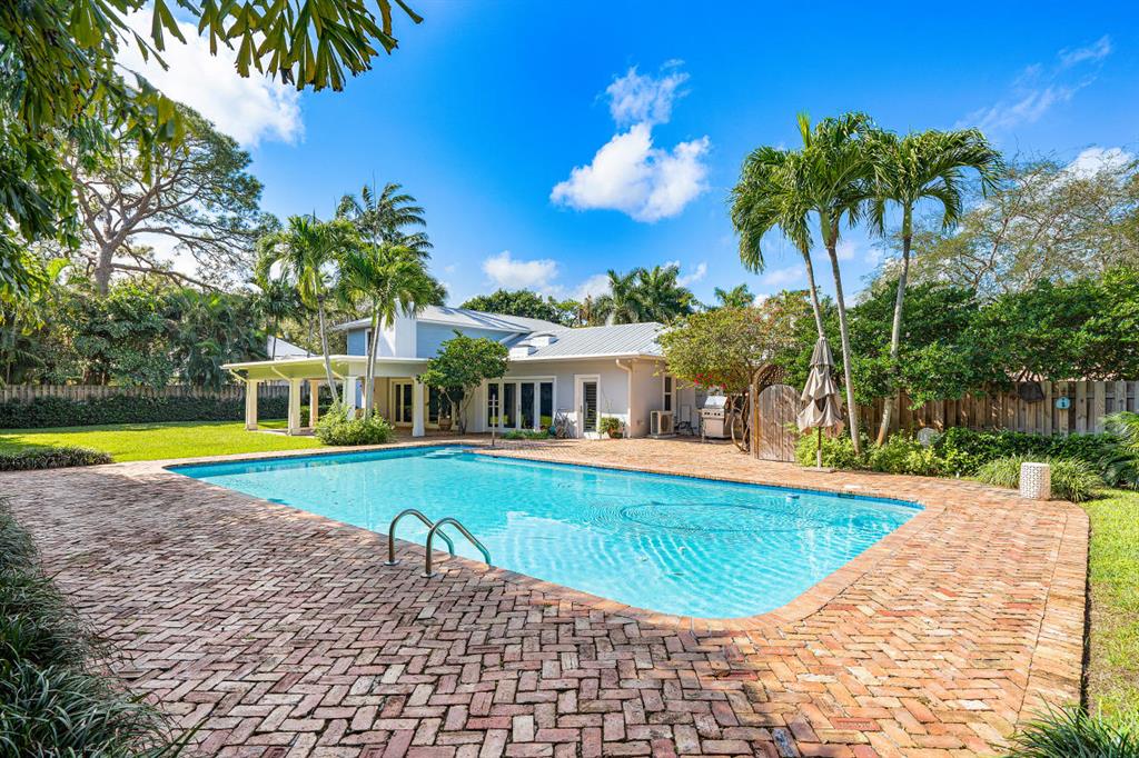 LAKE SHORE ESTATES - Residential