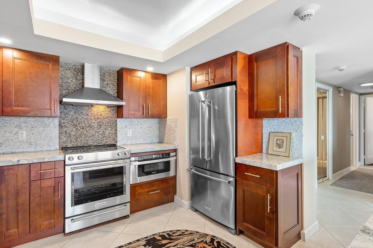 Barrton Apts - Residential