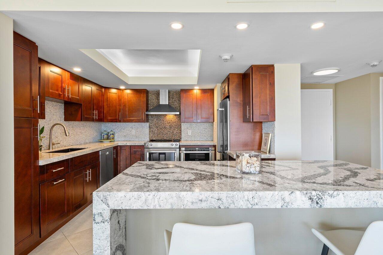 Barrton Apts - Residential