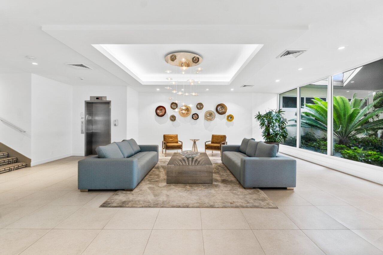 Barrton Apts - Residential