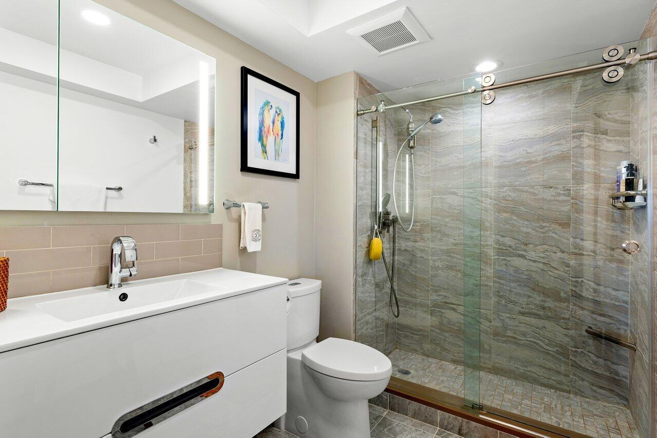 Barrton Apts - Residential