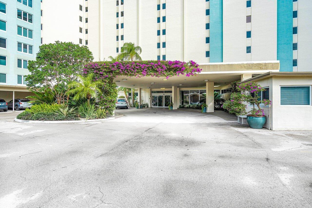 Barrton Apts - Residential