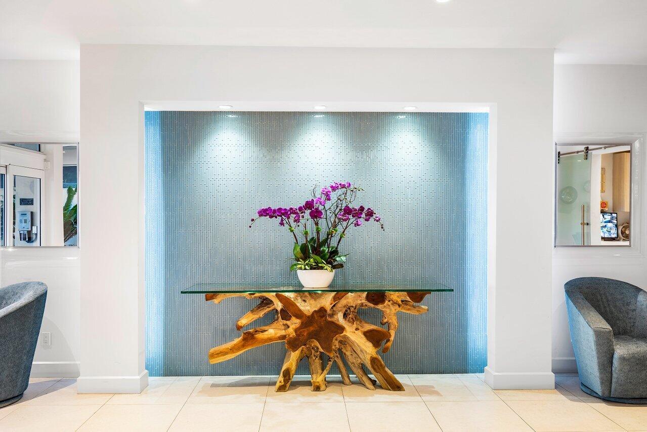 Barrton Apts - Residential