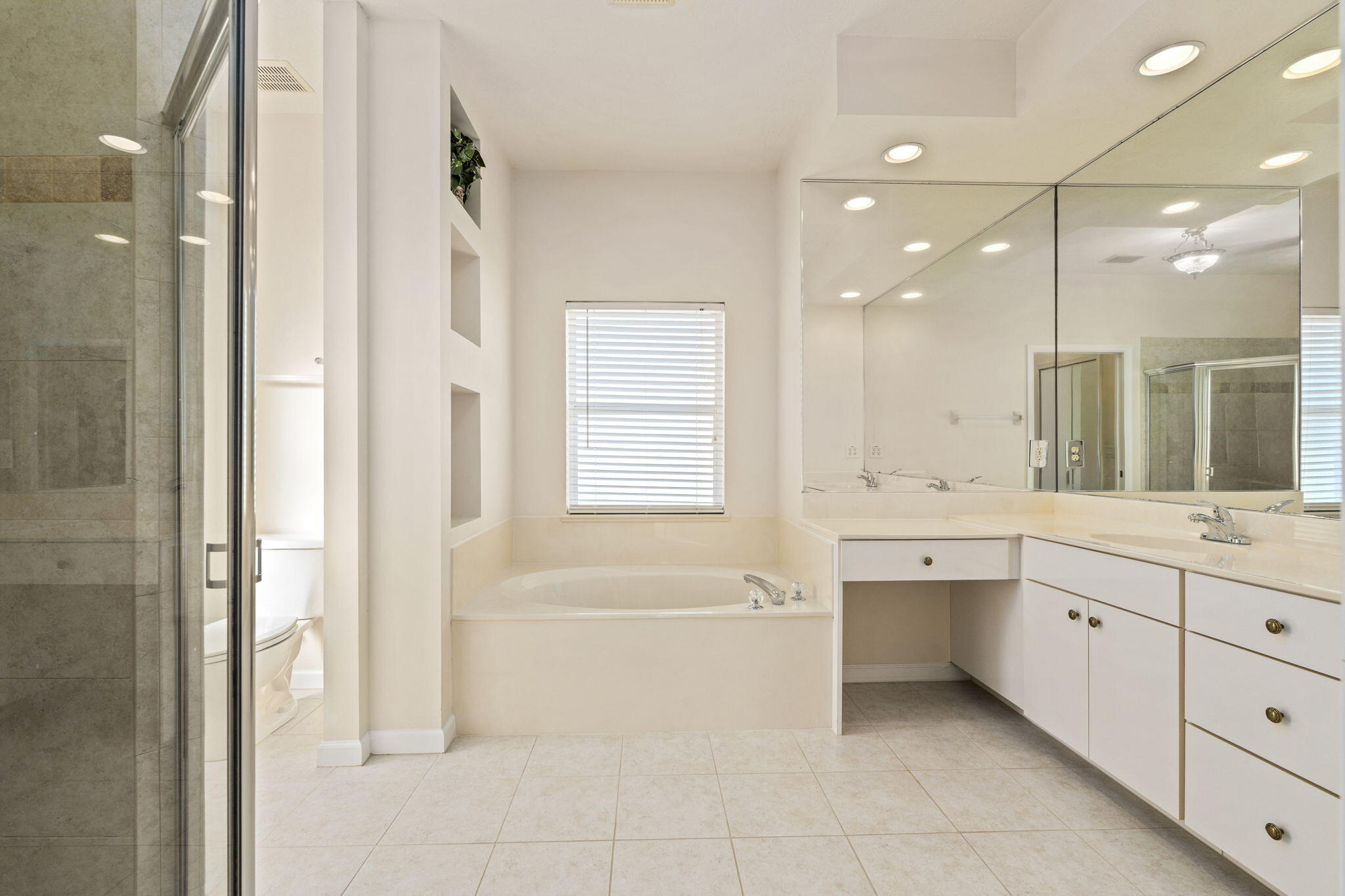 PORT ST LUCIE SECTION 48 1ST REPLAT - Residential
