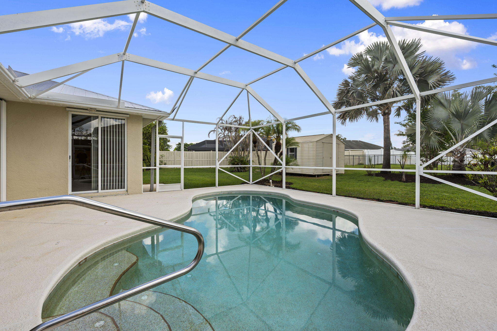 PORT ST LUCIE SECTION 48 1ST REPLAT - Residential