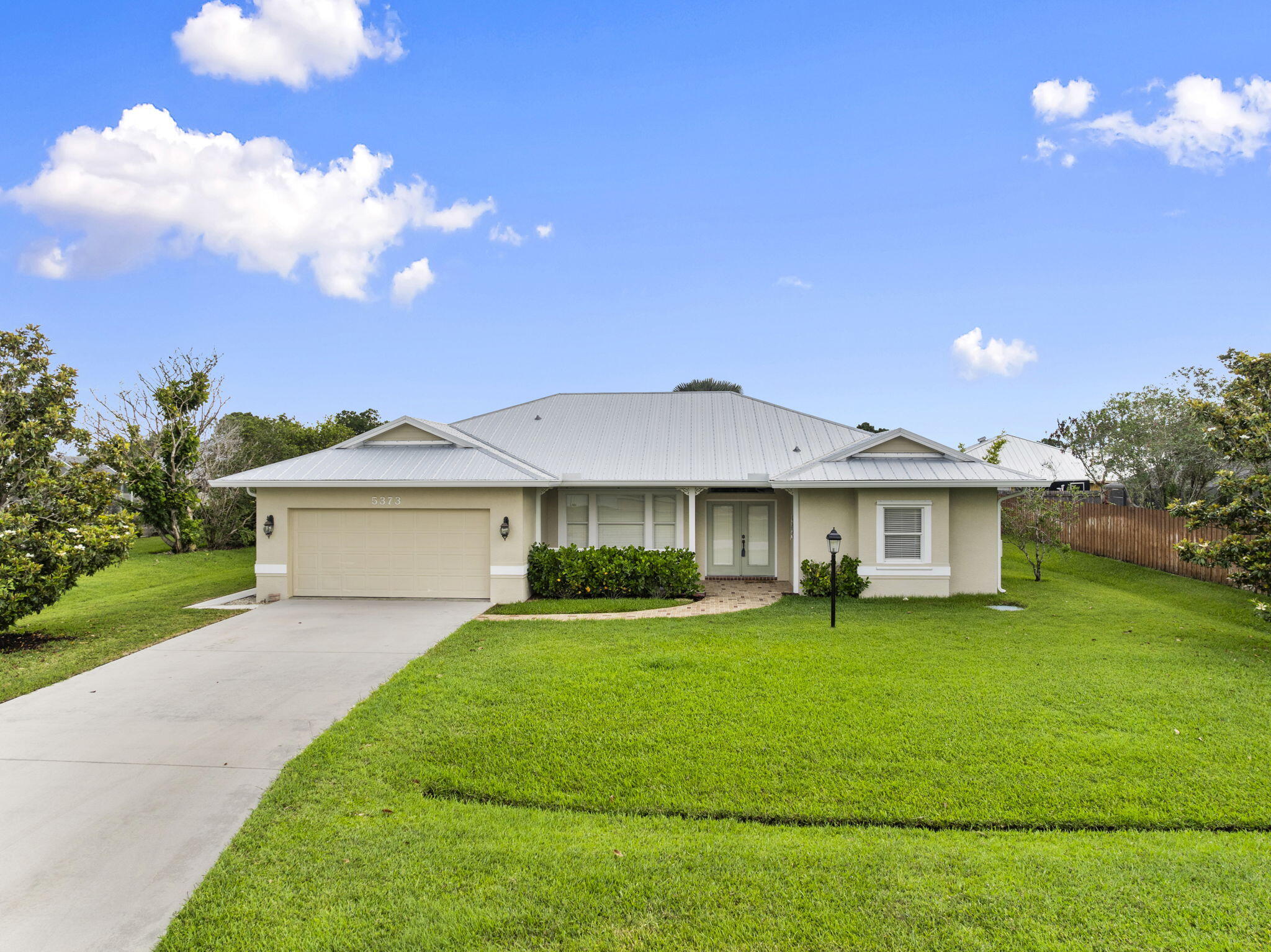 PORT ST LUCIE SECTION 48 1ST REPLAT - Residential