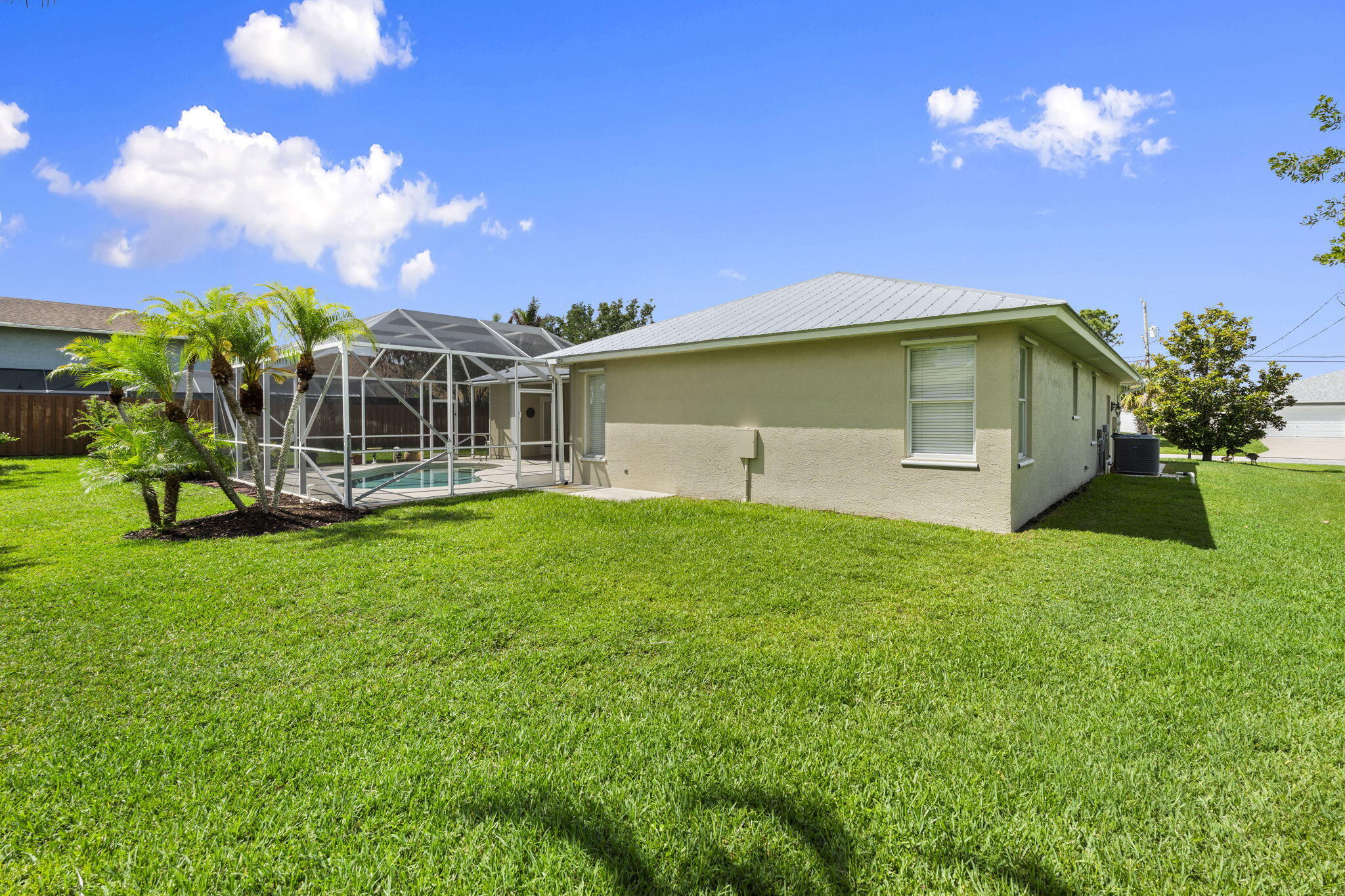 PORT ST LUCIE SECTION 48 1ST REPLAT - Residential