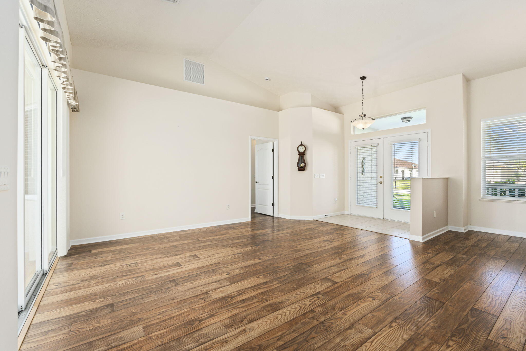 PORT ST LUCIE SECTION 48 1ST REPLAT - Residential