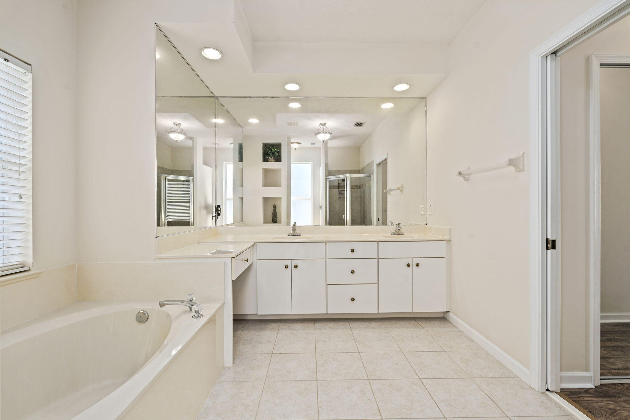 PORT ST LUCIE SECTION 48 1ST REPLAT - Residential