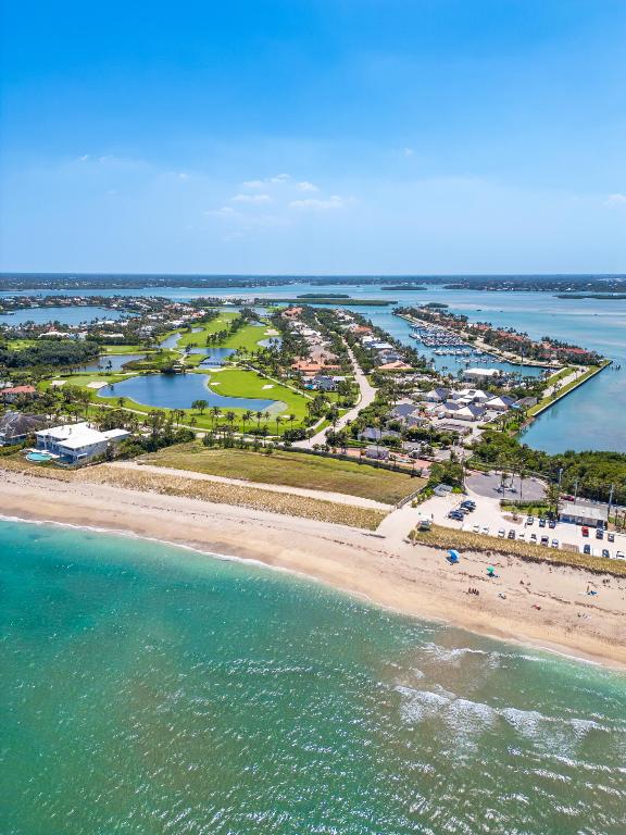 1745 SE Sailfish Point Boulevard