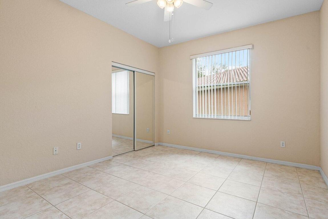 CORAL LAKES 12 - Residential