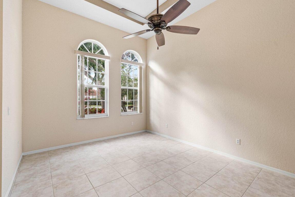 CORAL LAKES 12 - Residential