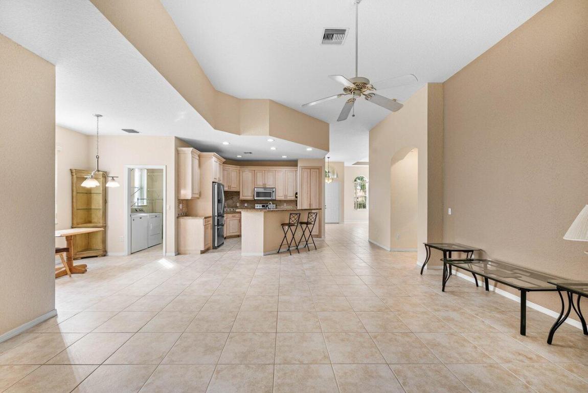 CORAL LAKES 12 - Residential