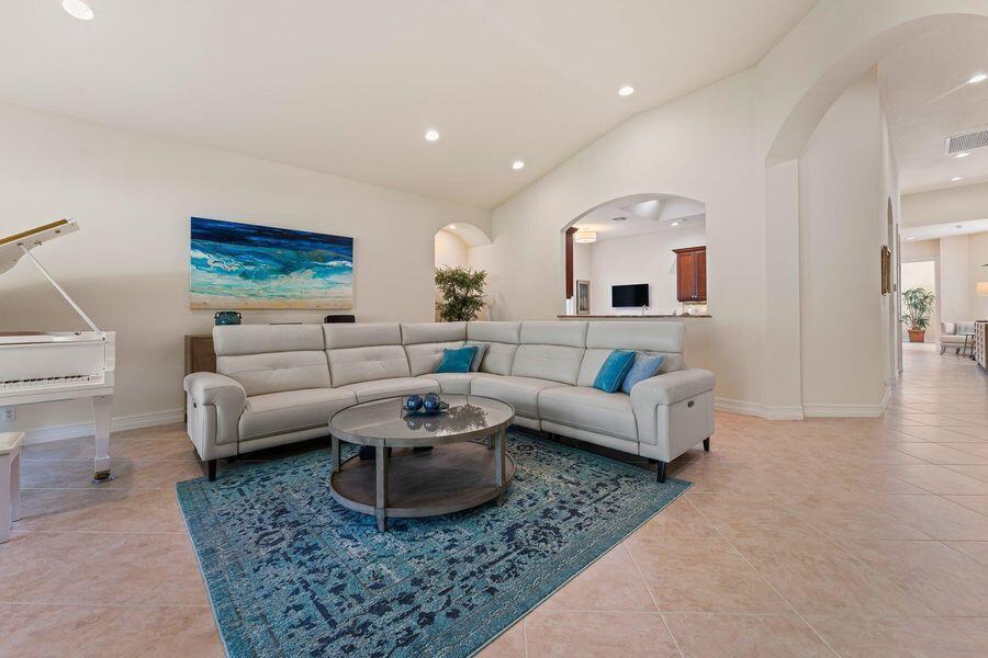 7502 Orchid Hammock Drive