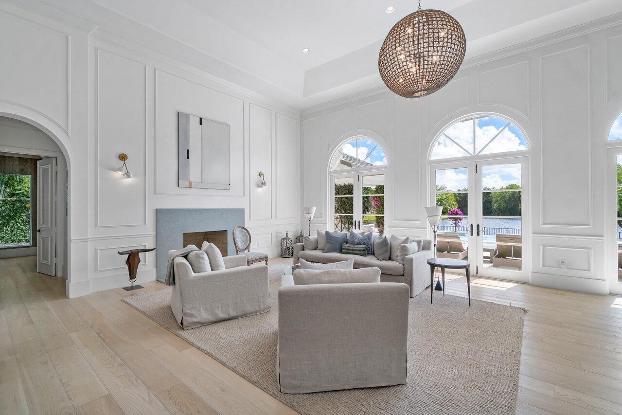 EQUESTRIAN CLUB ESTATES 1 - Residential