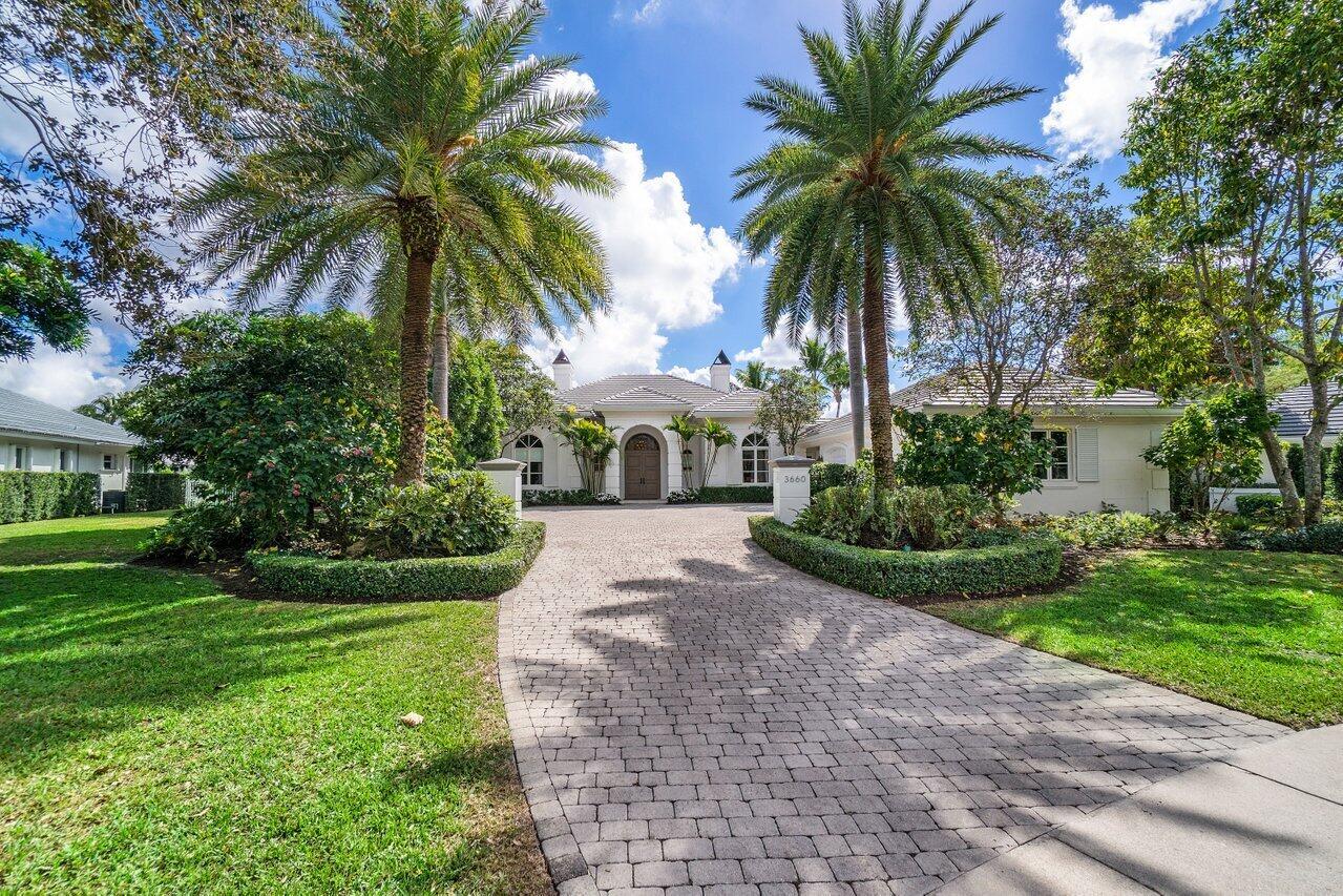 EQUESTRIAN CLUB ESTATES 1 - Residential